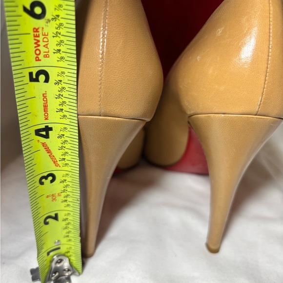 Christian Louboutin Tan and Black Heels - Picture 4 of 9